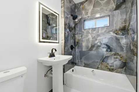 312 East 136th Street Chicago IL 60827