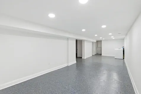 312 East 136th Street Chicago IL 60827