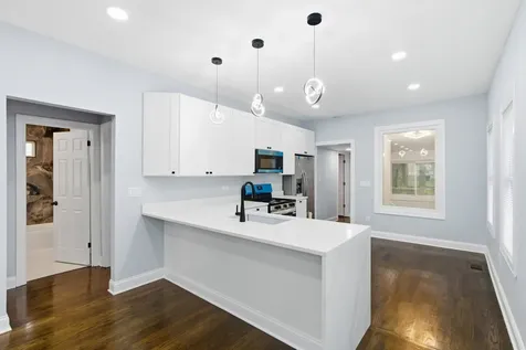312 East 136th Street Chicago IL 60827