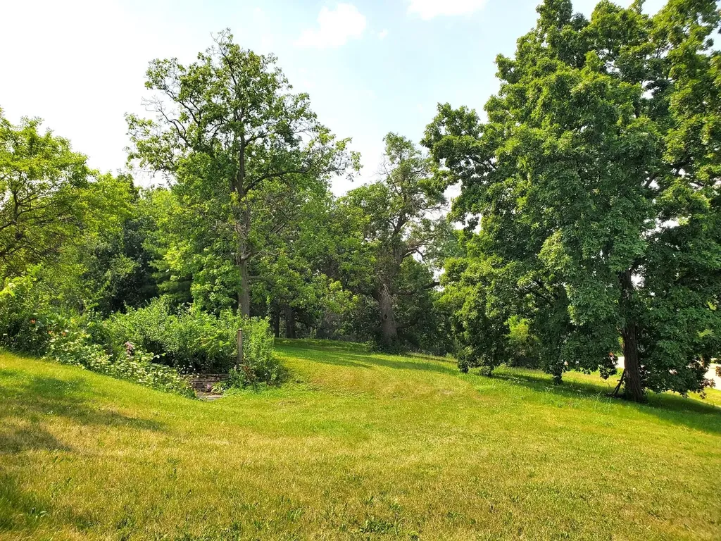 6320 Rowland Road Huntley IL 60142