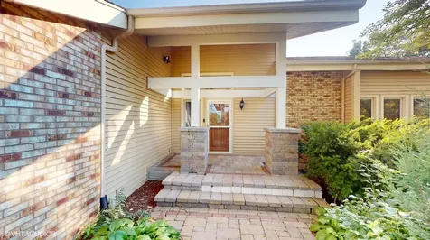 6320 Rowland Road Huntley IL 60142
