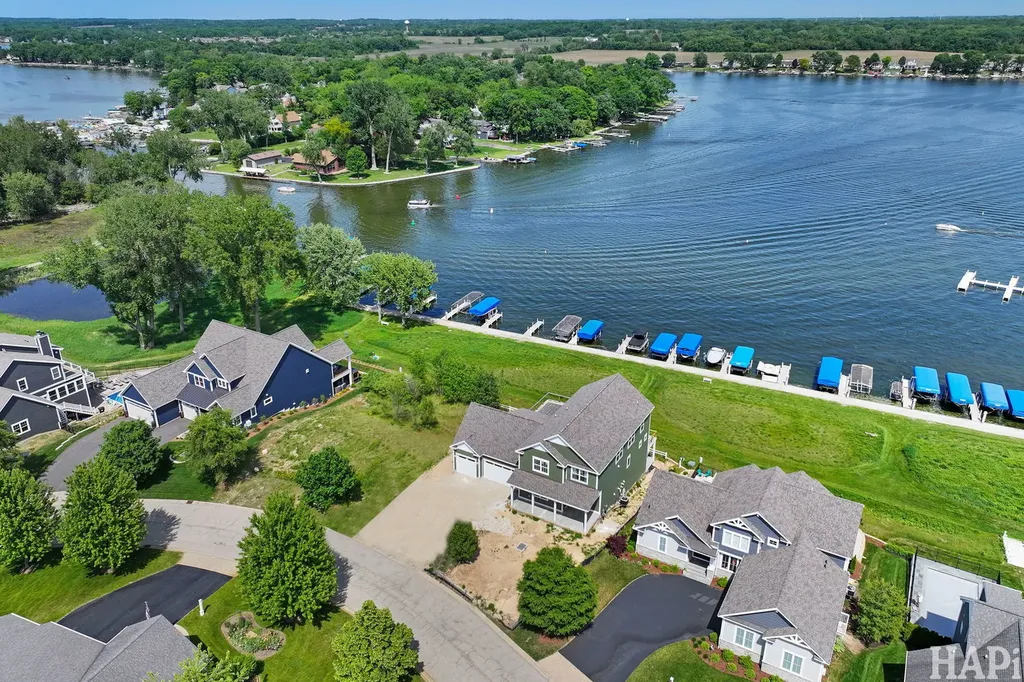 40609 North North Newport Drive Antioch IL 60002