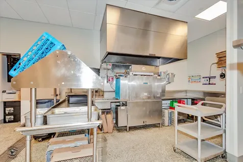 140 Washington Square Washington IL 61571