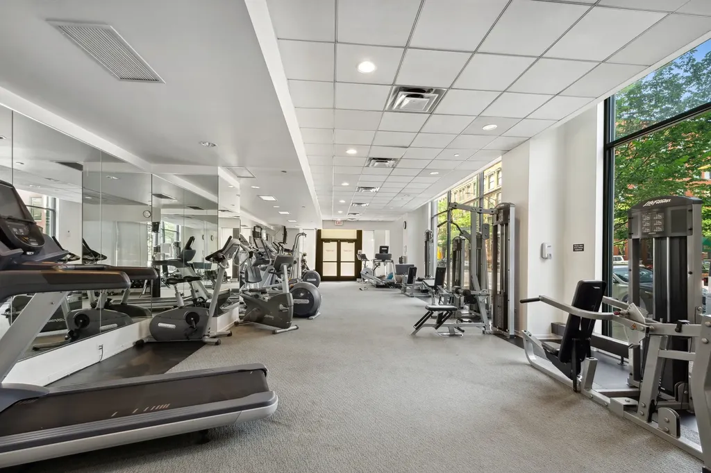 849 North Franklin Street Chicago IL 60610