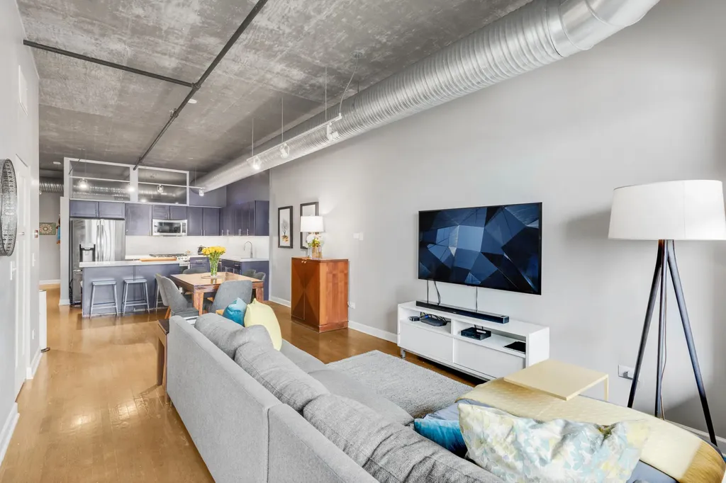 849 North Franklin Street Chicago IL 60610