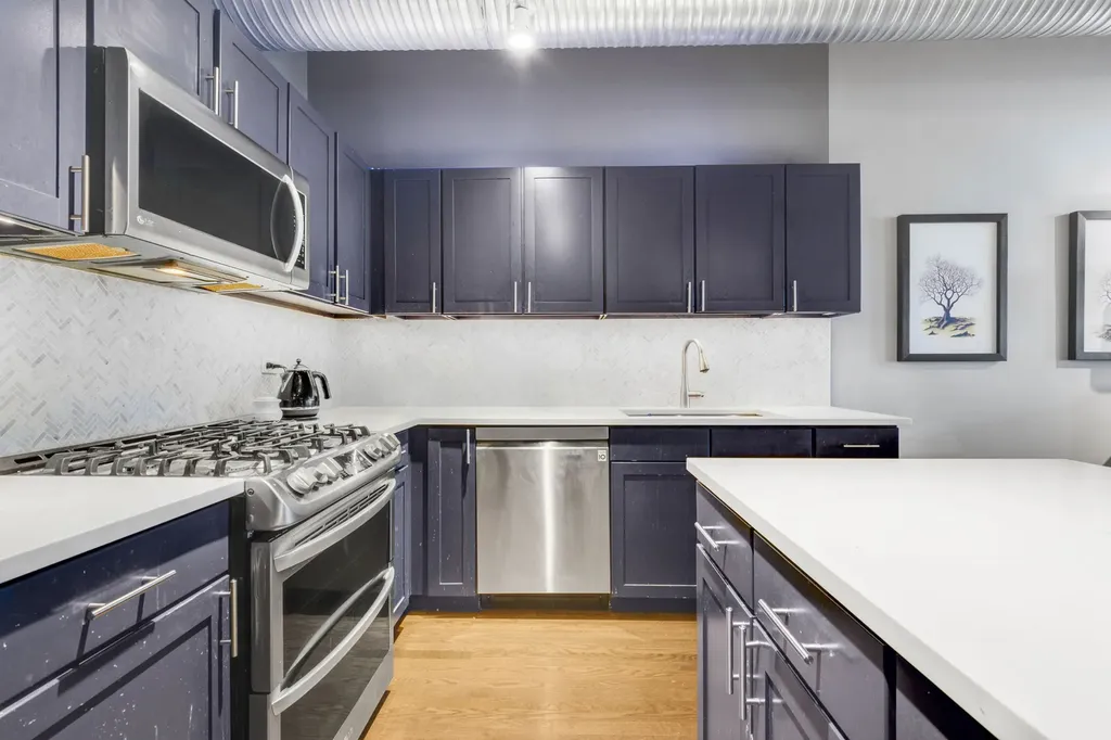 849 North Franklin Street Chicago IL 60610