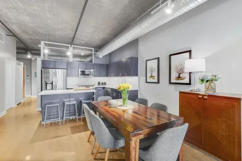 849 North Franklin Street Chicago IL 60610