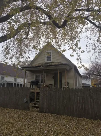 221 West 112th Place Chicago IL 60628