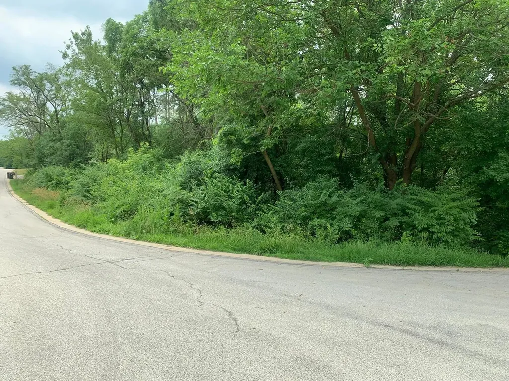 1S070 Chase Avenue Lombard IL 60148