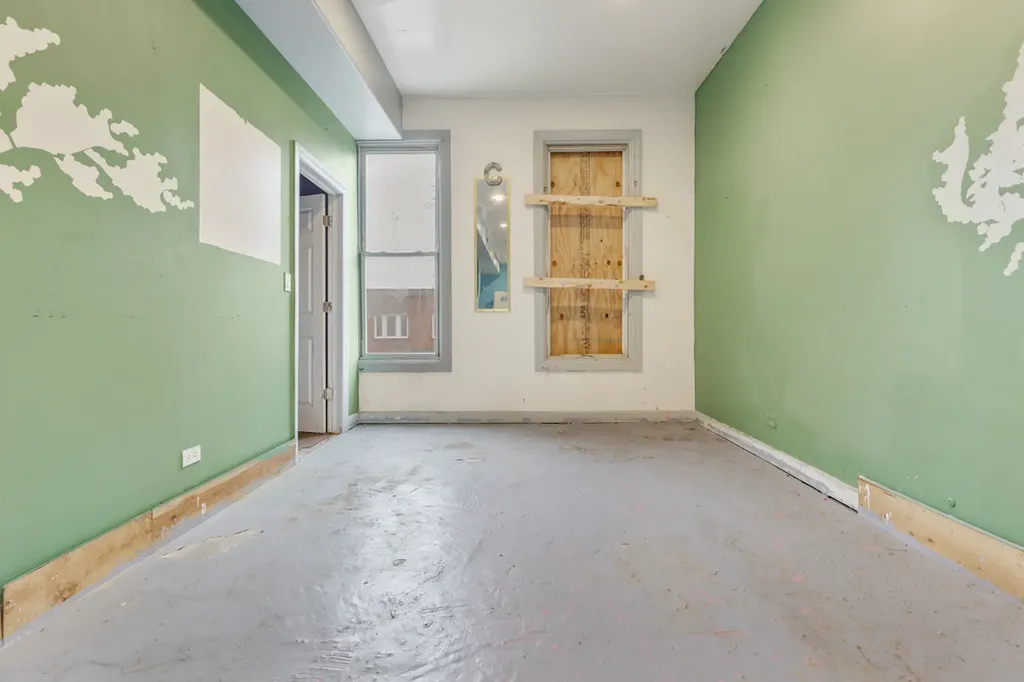 7356 South Champlain Avenue Chicago IL 60619