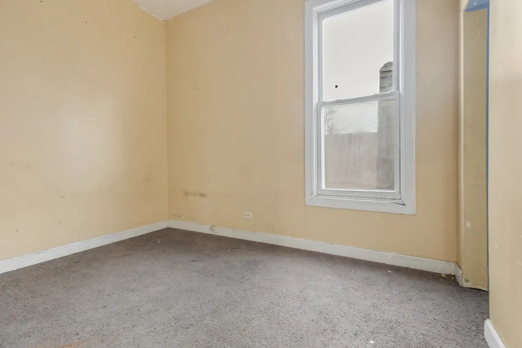 7356 South Champlain Avenue Chicago IL 60619
