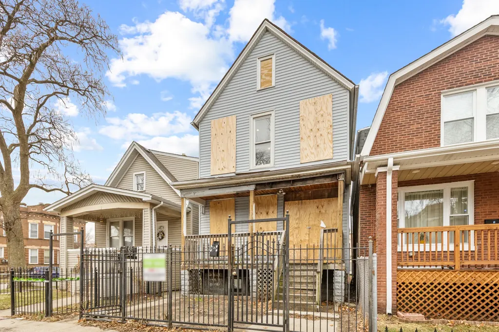 7356 South Champlain Avenue Chicago IL 60619