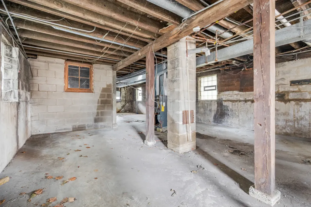 7356 South Champlain Avenue Chicago IL 60619