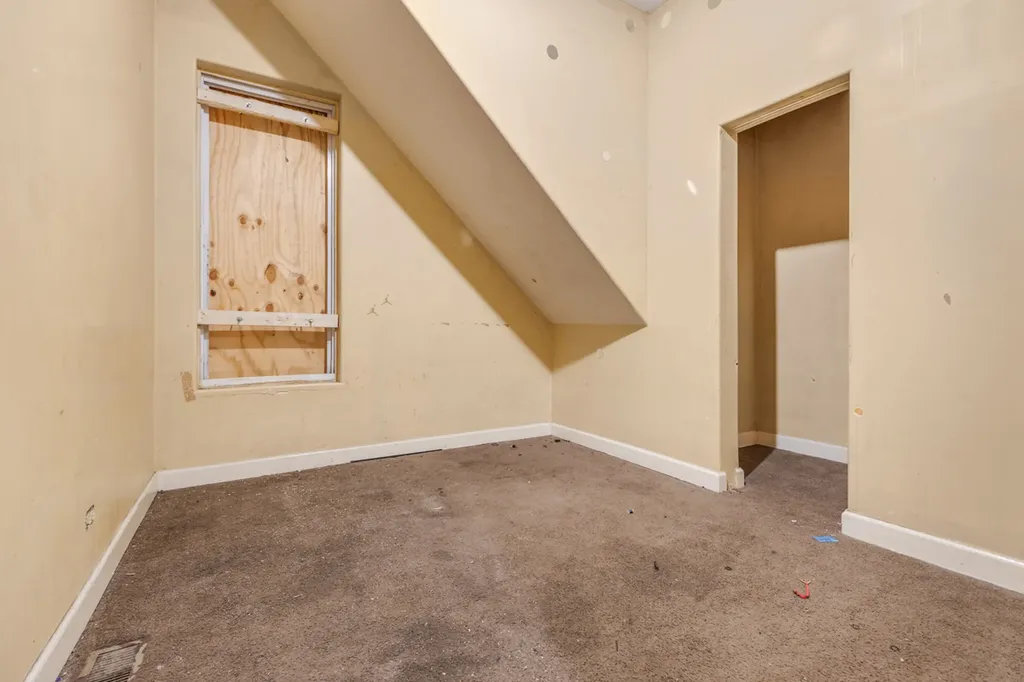7356 South Champlain Avenue Chicago IL 60619