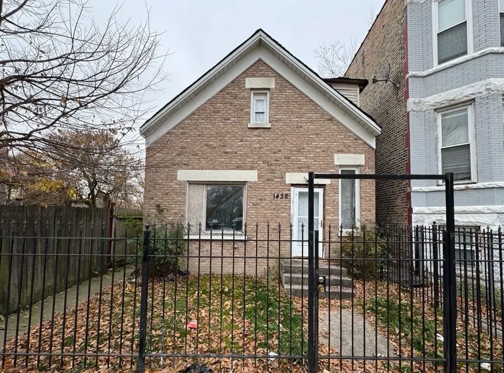 1432 South Harding Avenue Chicago IL 60623