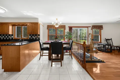 1408 Juliet Lane Libertyville IL 60048