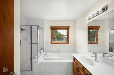 1408 Juliet Lane Libertyville IL 60048