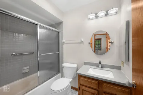 1408 Juliet Lane Libertyville IL 60048