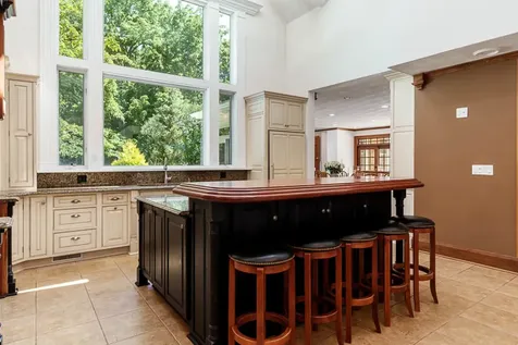 2716 Spring Creek Road Rockford IL 61107