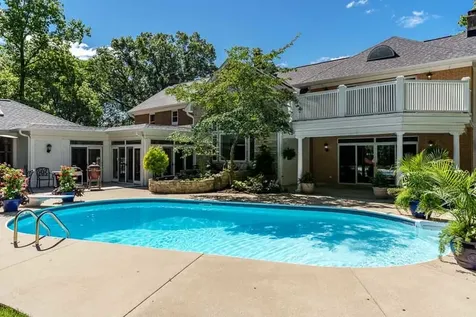 2716 Spring Creek Road Rockford IL 61107