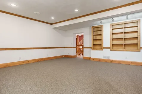 2716 Spring Creek Road Rockford IL 61107