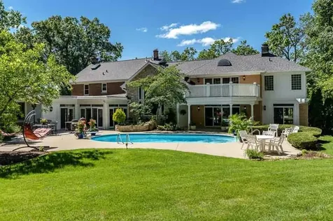 2716 Spring Creek Road Rockford IL 61107