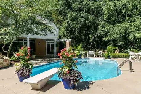2716 Spring Creek Road Rockford IL 61107