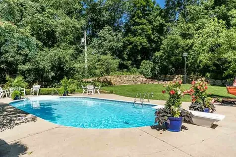 2716 Spring Creek Road Rockford IL 61107