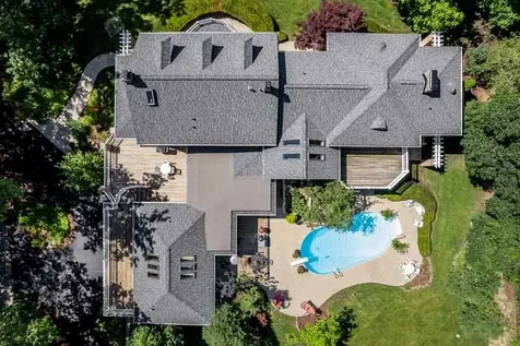 2716 Spring Creek Road Rockford IL 61107