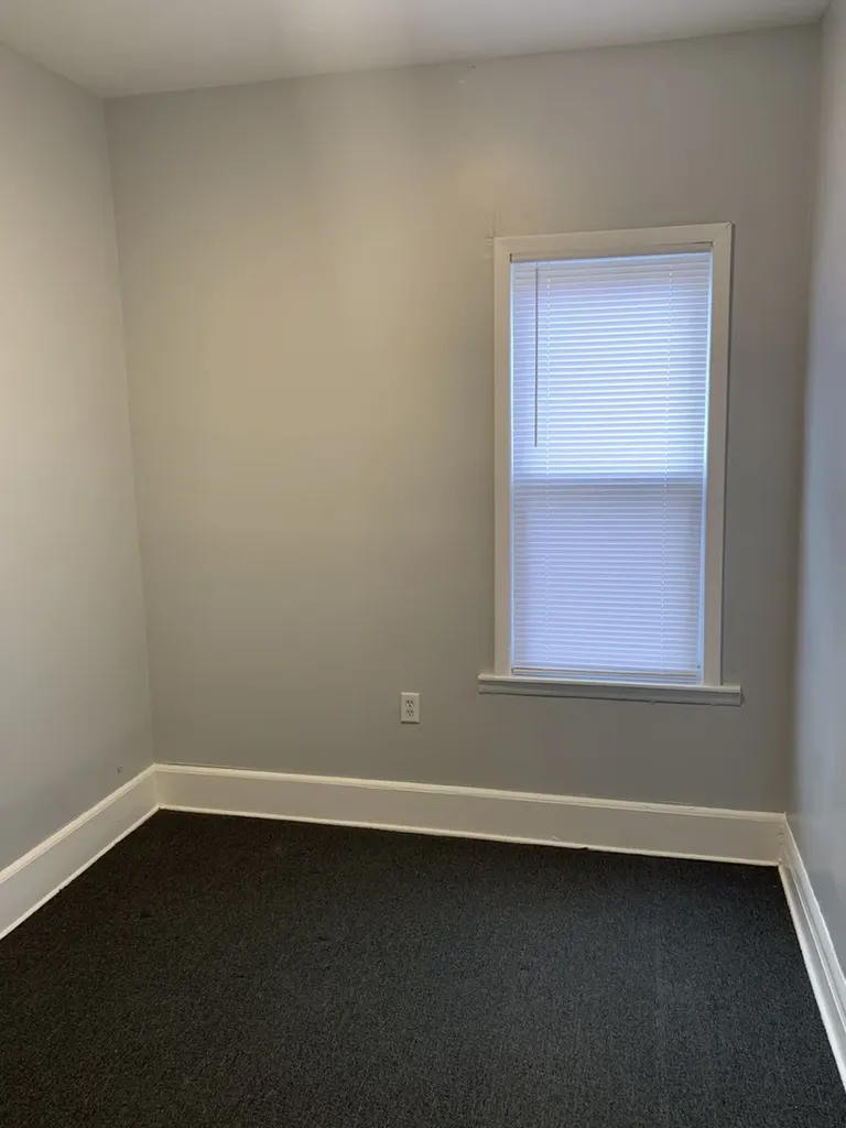 7749 South Muskegon Avenue Chicago IL 60649