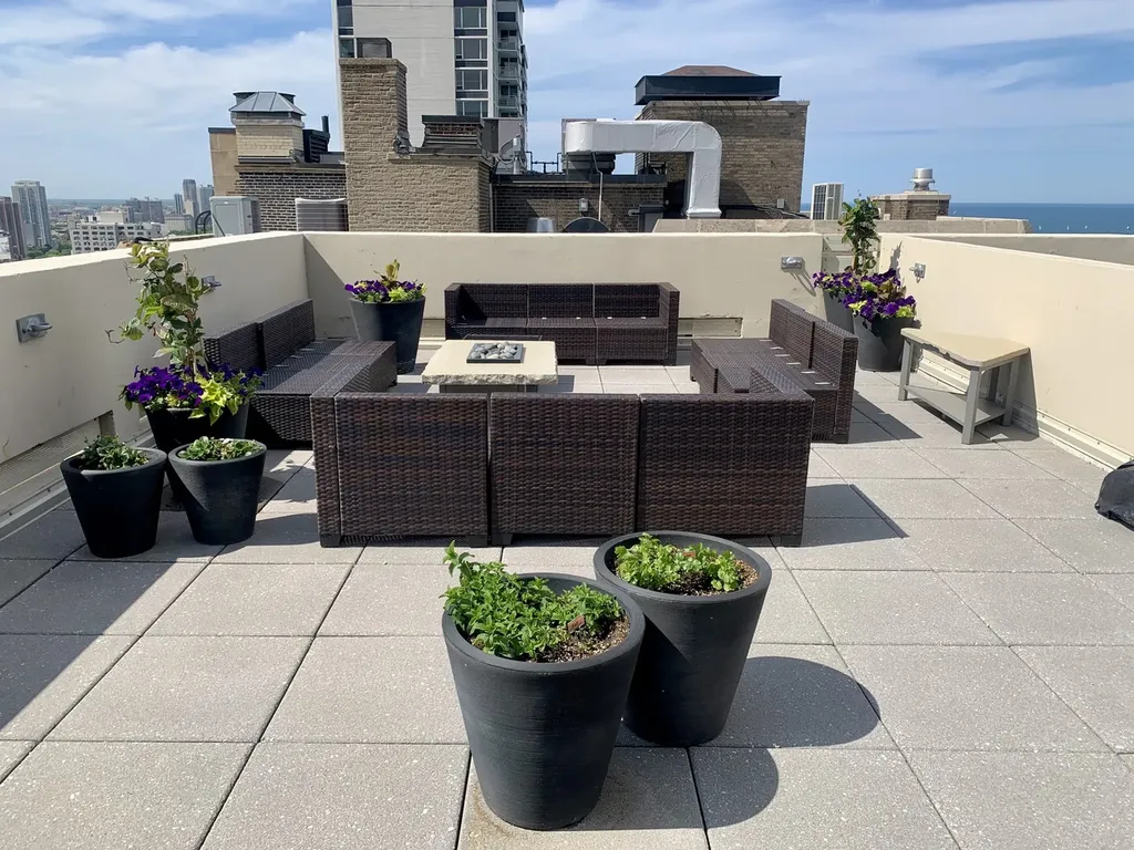 1240 North Lake Shore Drive Chicago IL 60610