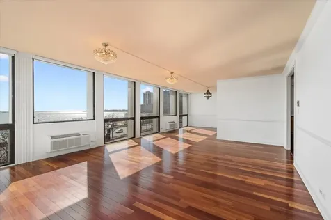 1240 North Lake Shore Drive Chicago IL 60610