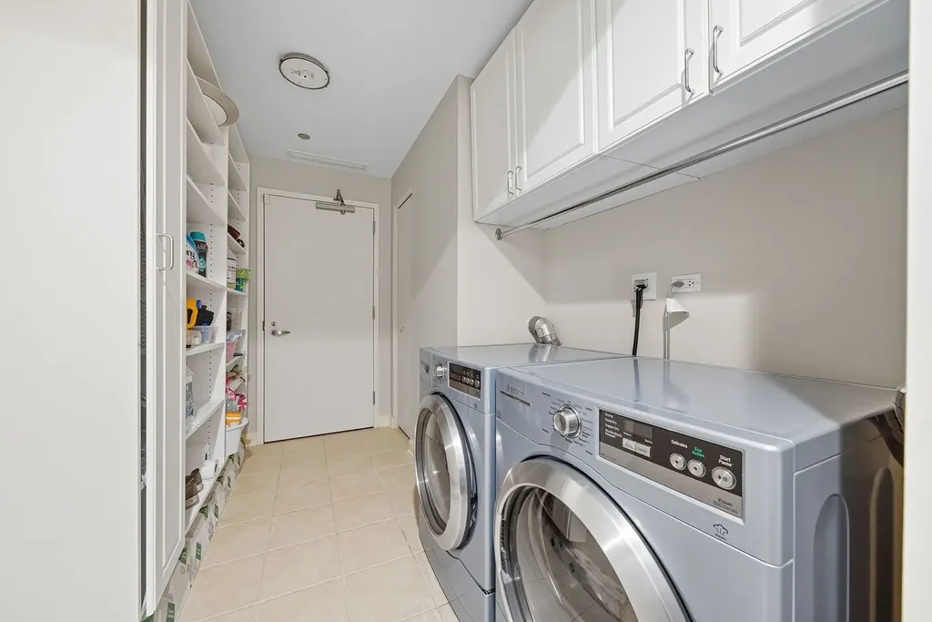 60 East Monroe Street Chicago IL 60603