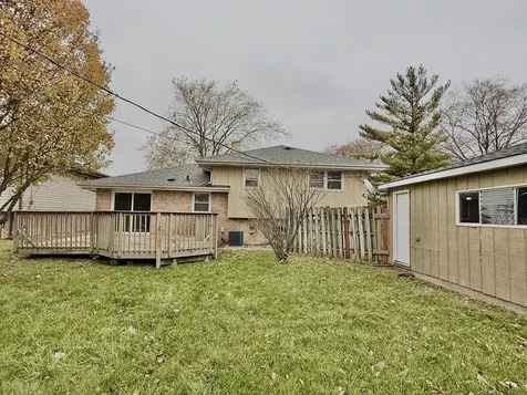 16109 Prairie Avenue South Holland IL 60473