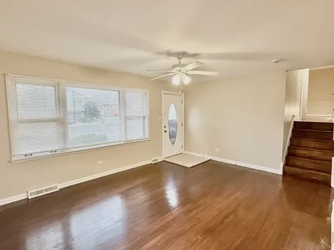 16109 Prairie Avenue South Holland IL 60473