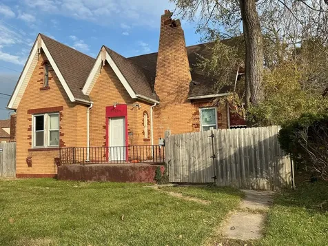 15015 Wood Street Harvey IL 60426