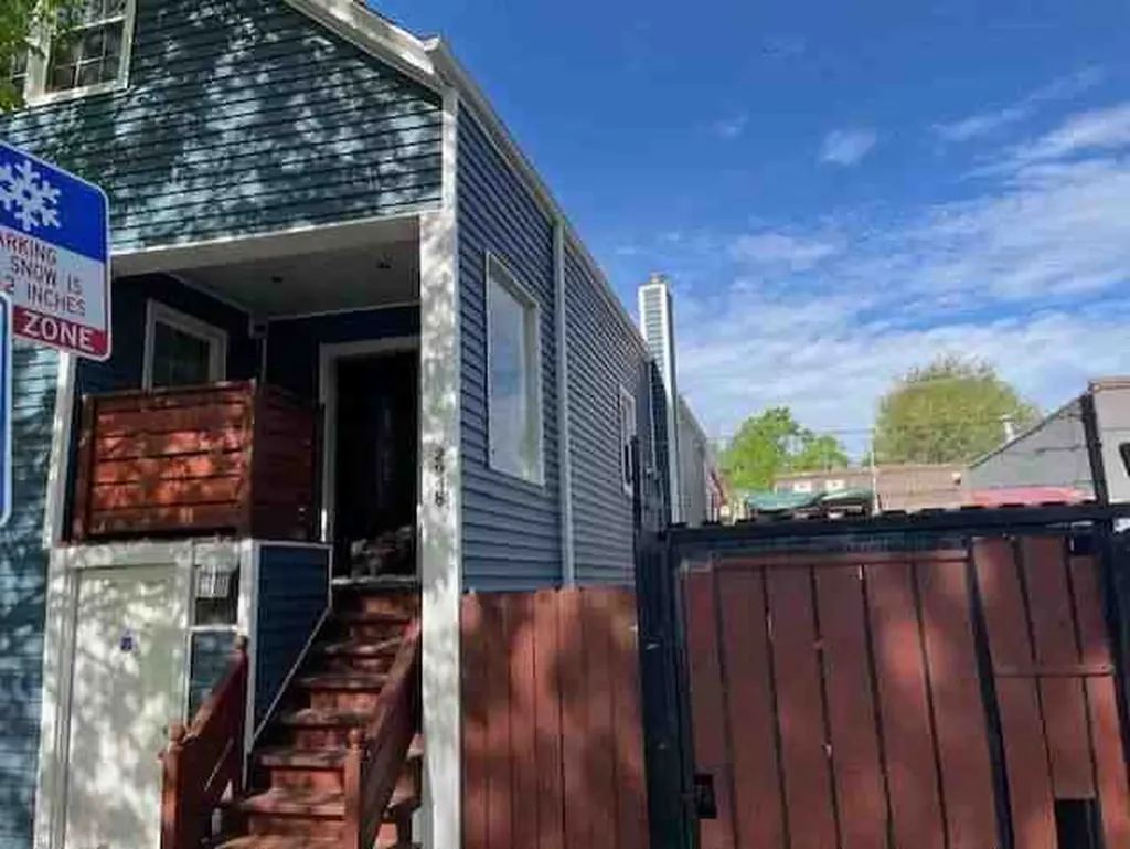 2948 North Narragansett Avenue Chicago IL 60634