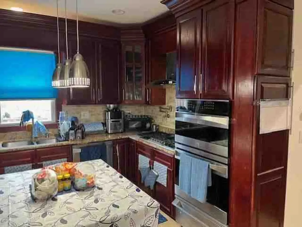 2948 North Narragansett Avenue Chicago IL 60634