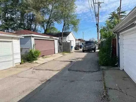 2948 North Narragansett Avenue Chicago IL 60634