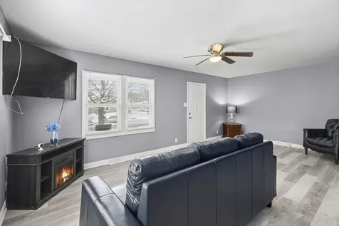 3505 Peoria Street Steger IL 60475