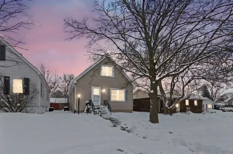 3505 Peoria Street Steger IL 60475