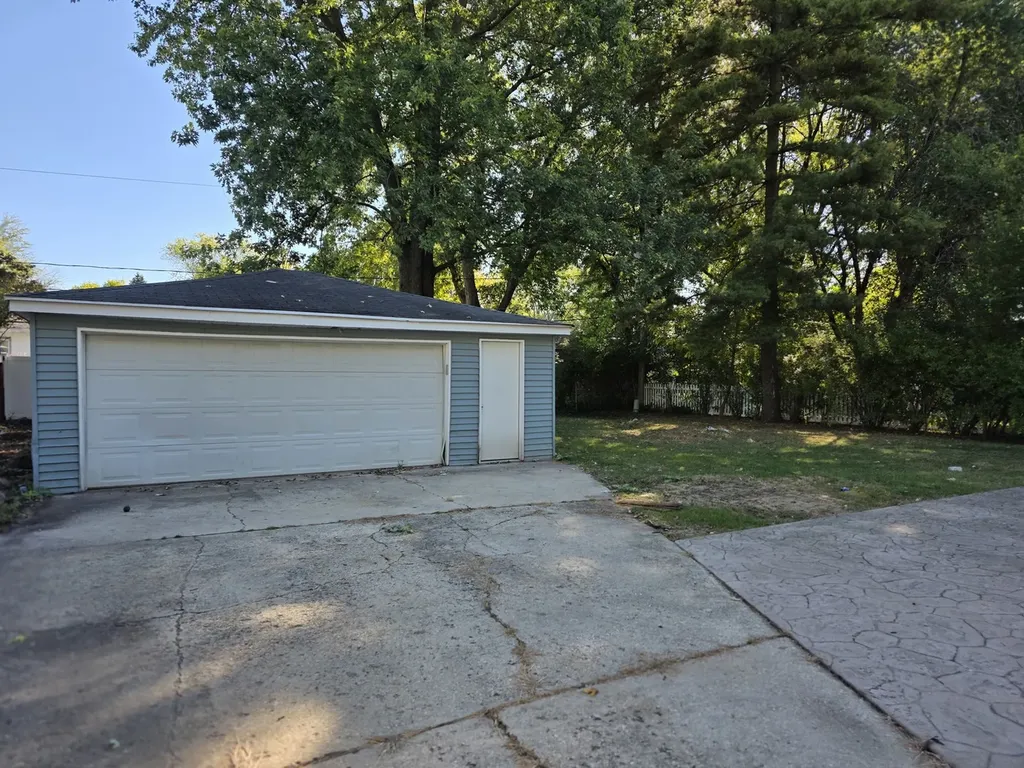 5S353 Stewart Drive Naperville IL 60563