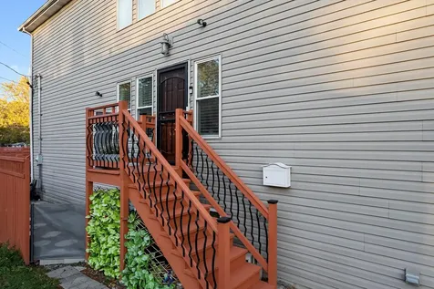 352 East 77th Street Chicago IL 60619