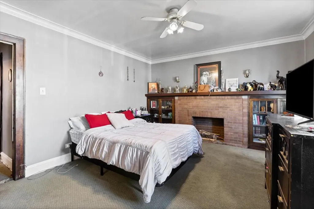 2719 West Peterson Avenue Chicago IL 60659