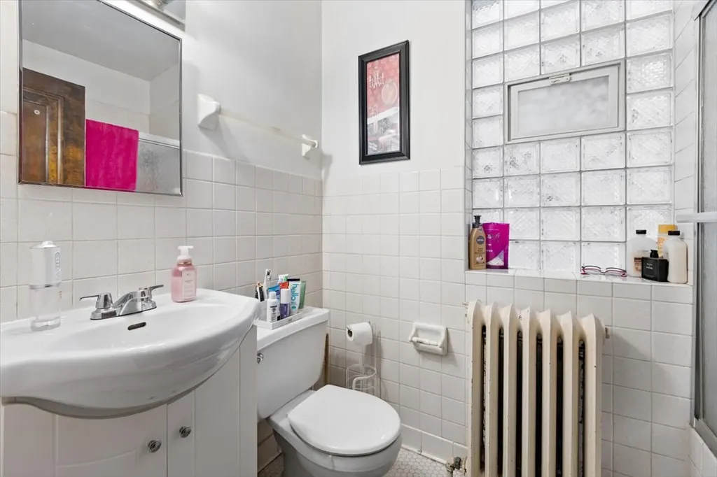 2719 West Peterson Avenue Chicago IL 60659
