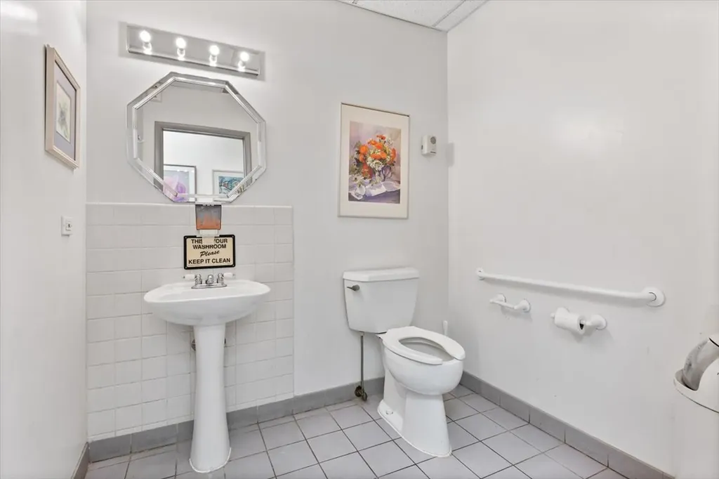 2719 West Peterson Avenue Chicago IL 60659