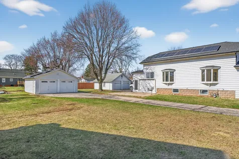 156 Wille Avenue Wheeling IL 60090