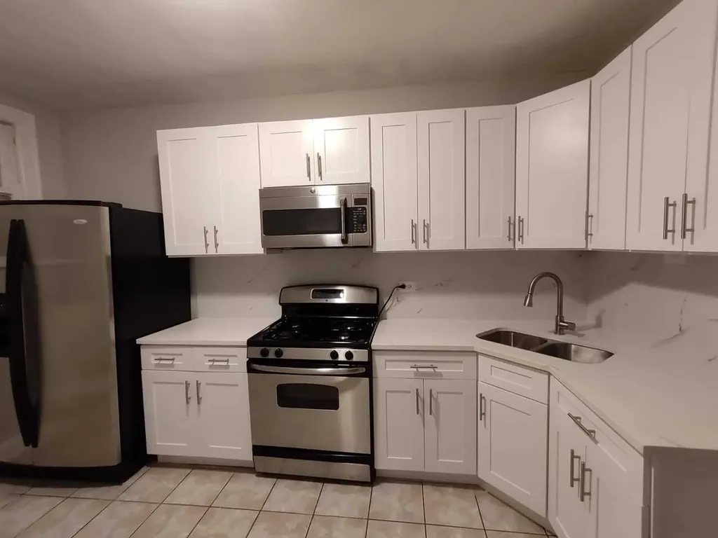 2817 West 63rd Street Chicago IL 60629