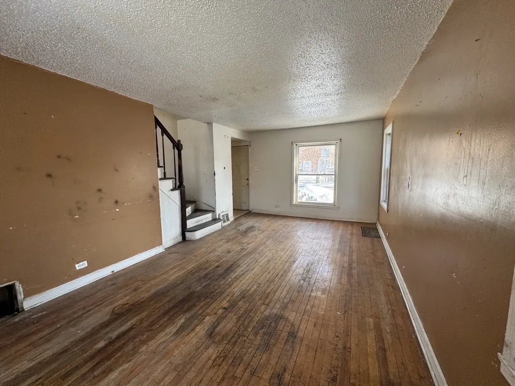 9926 South Luella Avenue Chicago IL 60617