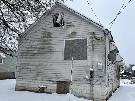 438 155TH Place Calumet City IL 60409